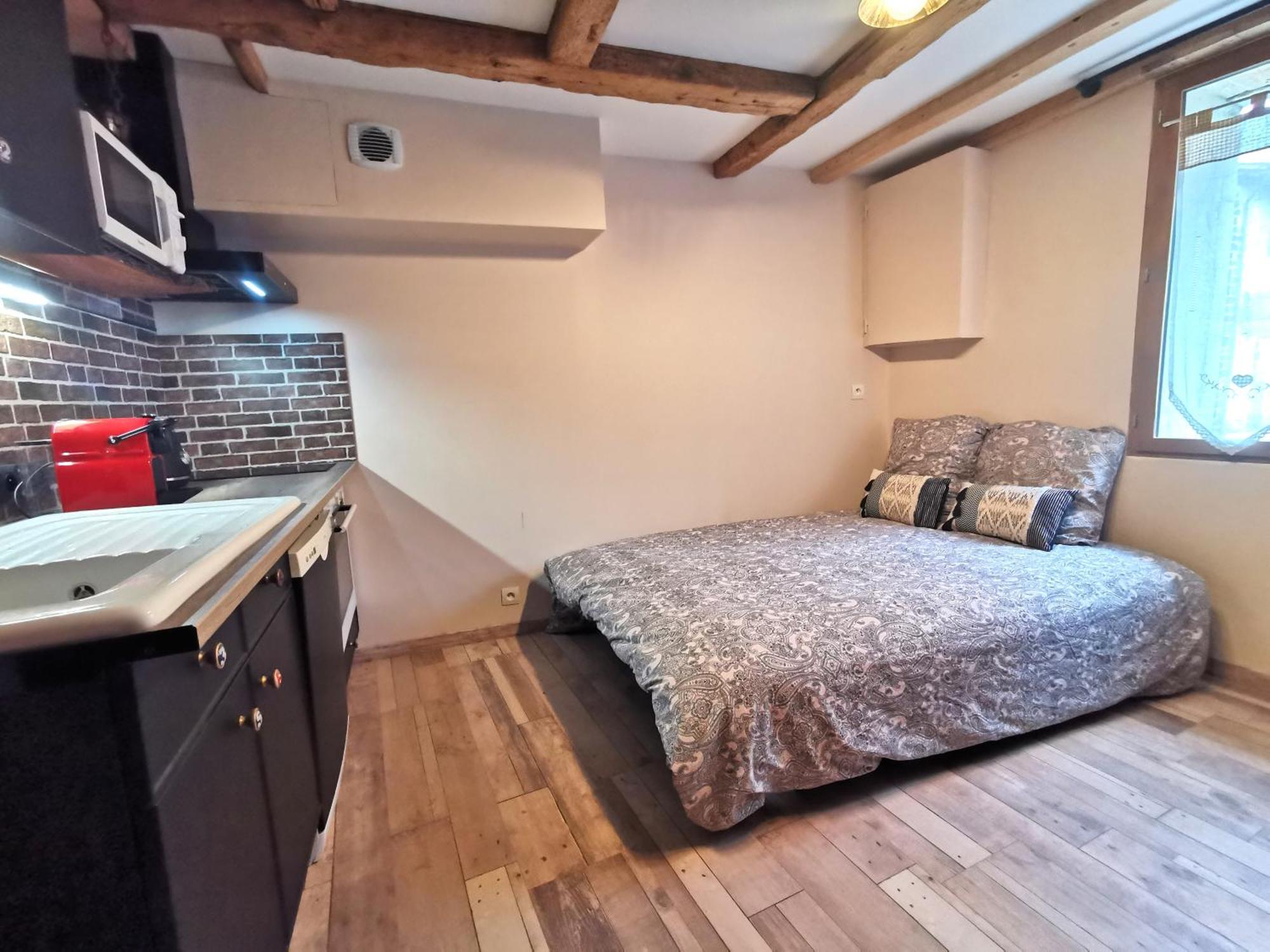 Le Vieux Tacot Avec Garage Apartamento Le Puy-en-Velay Exterior foto